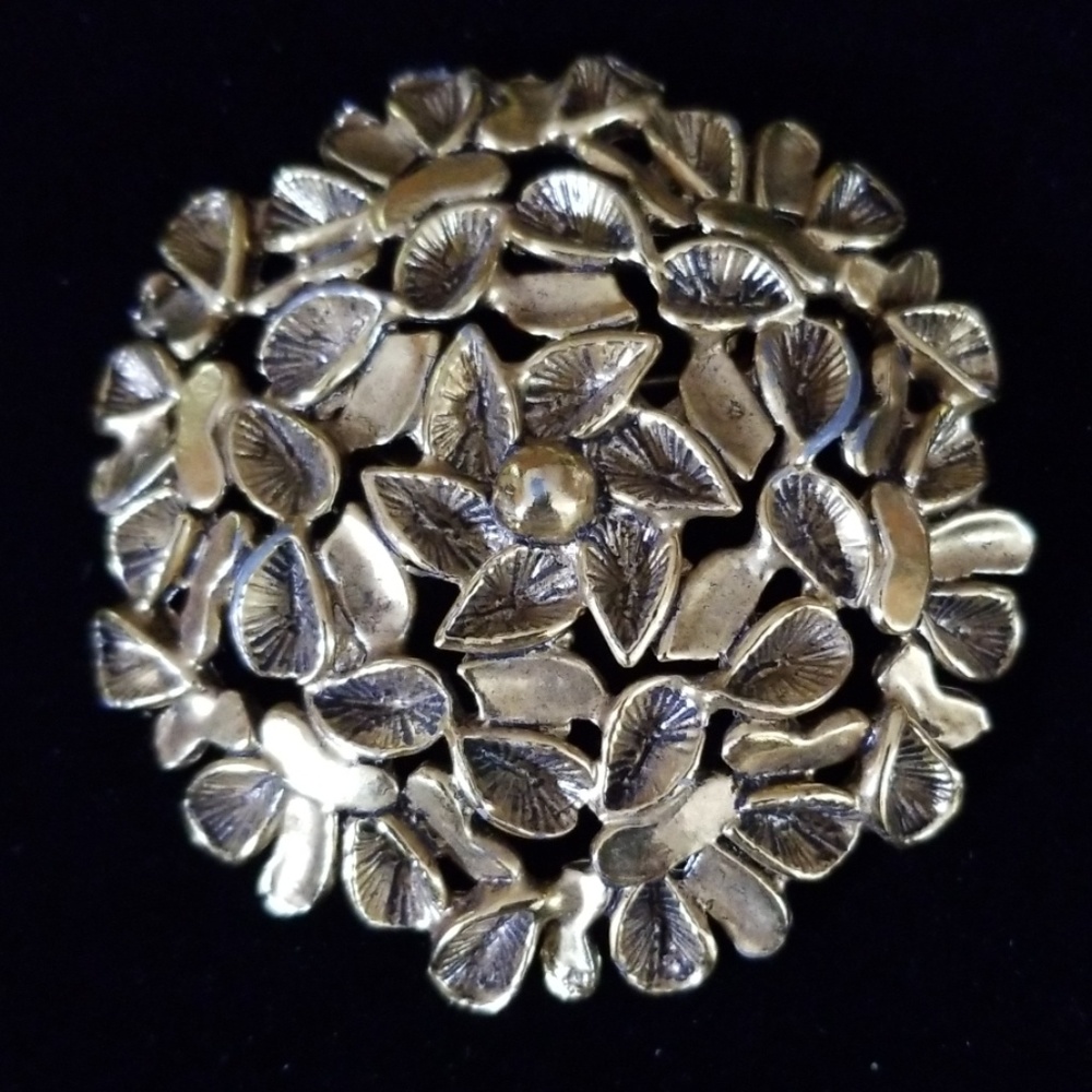Vintage Goldtone Domed Flower Cluster Brooch